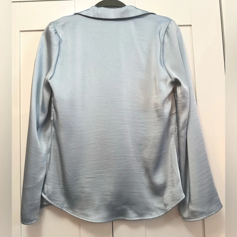 Light Blue Tie-Front Satin Polyester Blouse With Bell Sleeves Sz SM NEW! - Picture 2 of 6